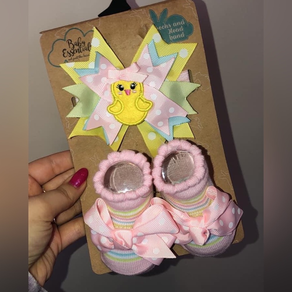 New Baby Essentials Easter headband hair bow and sock bootie set